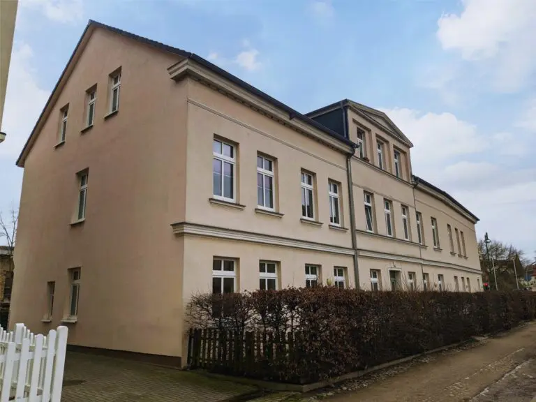 OBJEKT B
